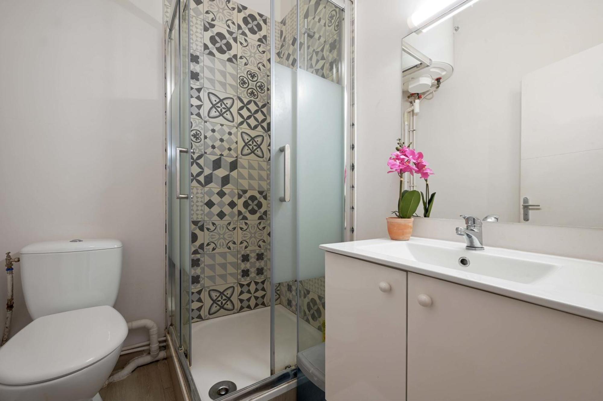 Apartamento 2 Bed Modern Fully Furnish Flat,Close To Buttes Chaumon Park París Exterior foto